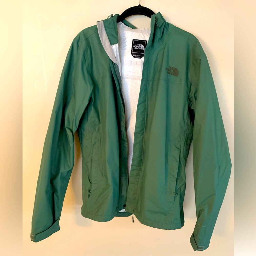 The North Face Men’s green rain jacket Size S